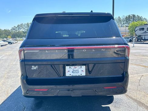 New 2026 Lincoln Navigator L Reserve w/ Jet Appearance Package AWD/4WD image 18