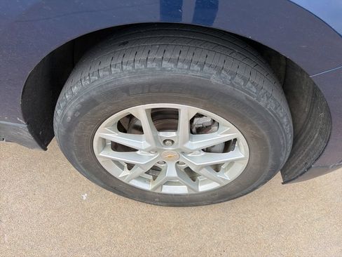 Used 2022 Chevrolet Equinox LT FWD image 12