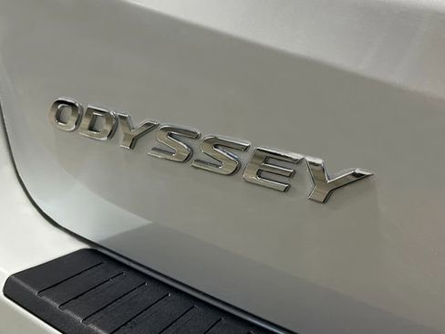 New 2026 Honda Odyssey Touring image 6