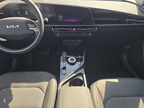 New 2025 Kia Niro EX w/ EX Cold Weather Package image 16