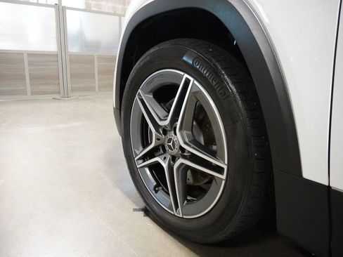 Used 2020 Mercedes-Benz GLB 250 4MATIC image 6