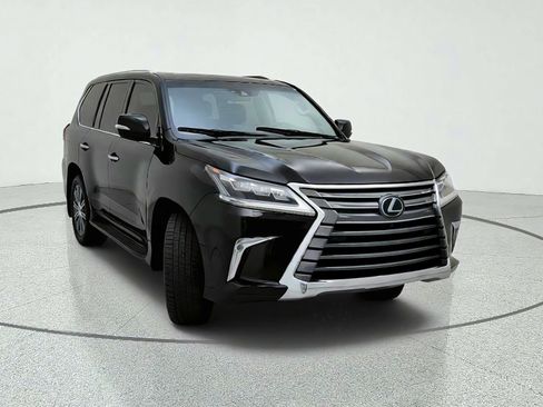 Used 2016 Lexus LX 570 4WD w/ Luxury Package image 4