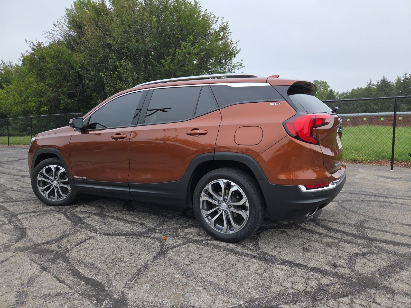 Used 2019 GMC Terrain SLT w/ Preferred Package FWD image 9