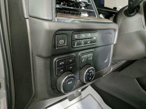 Certified 2025 Chevrolet Suburban Z71 AWD/4WD image 20