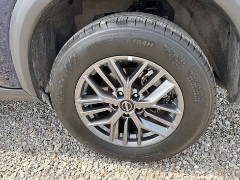 Used 2026 Nissan Rogue SV AWD/4WD image 27