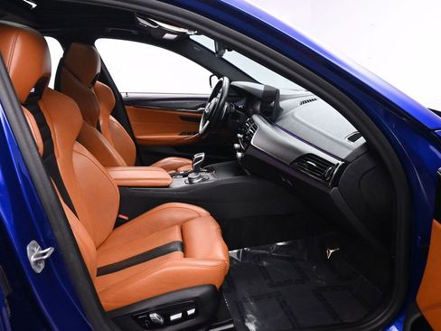 Used 2022 BMW M5 w/ Executive Package image 30