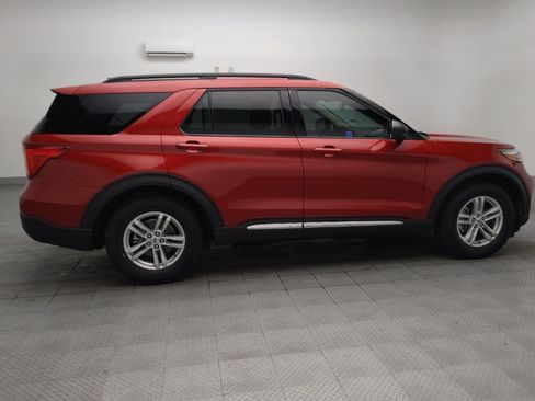 Used 2022 Ford Explorer XLT w/ Equipment Group 202A RWD image 10