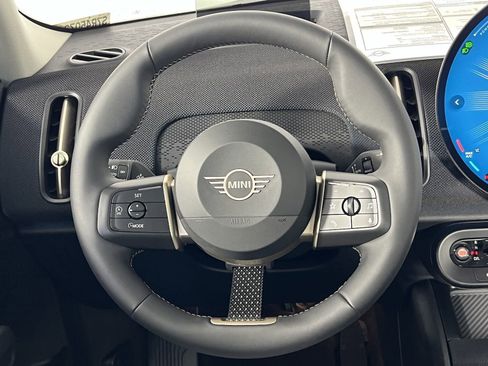 Certified 2025 MINI Cooper Countryman S image 17