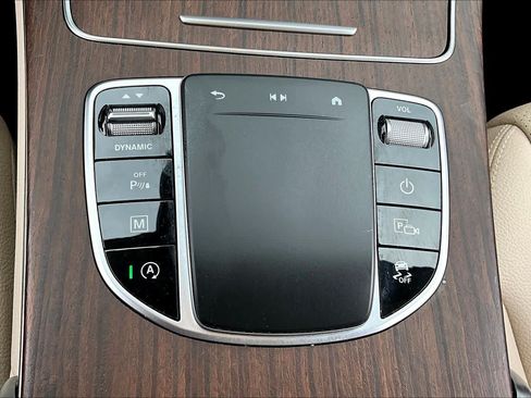 Used 2022 Mercedes-Benz GLC 300 image 33