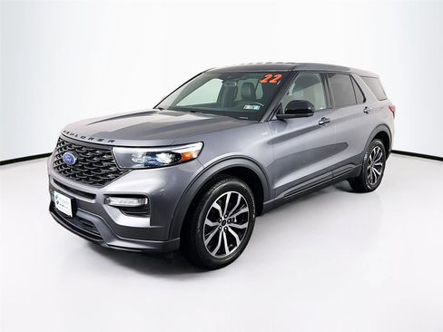 Used 2022 Ford Explorer ST-Line image 3