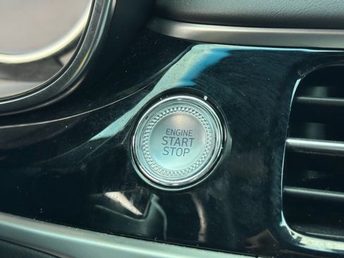 Used 2024 Genesis G70 3.3T Advanced w/ Sport Prestige Package image 33