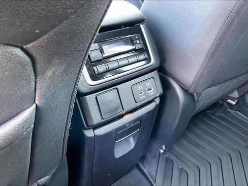 Used 2023 Subaru Ascent Onyx Edition Limited image 30