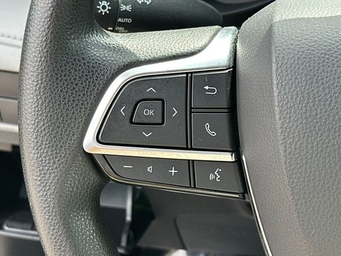 Used 2021 Toyota Highlander L FWD image 24