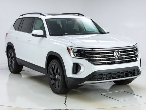New 2026 Volkswagen Atlas SE FWD image 15