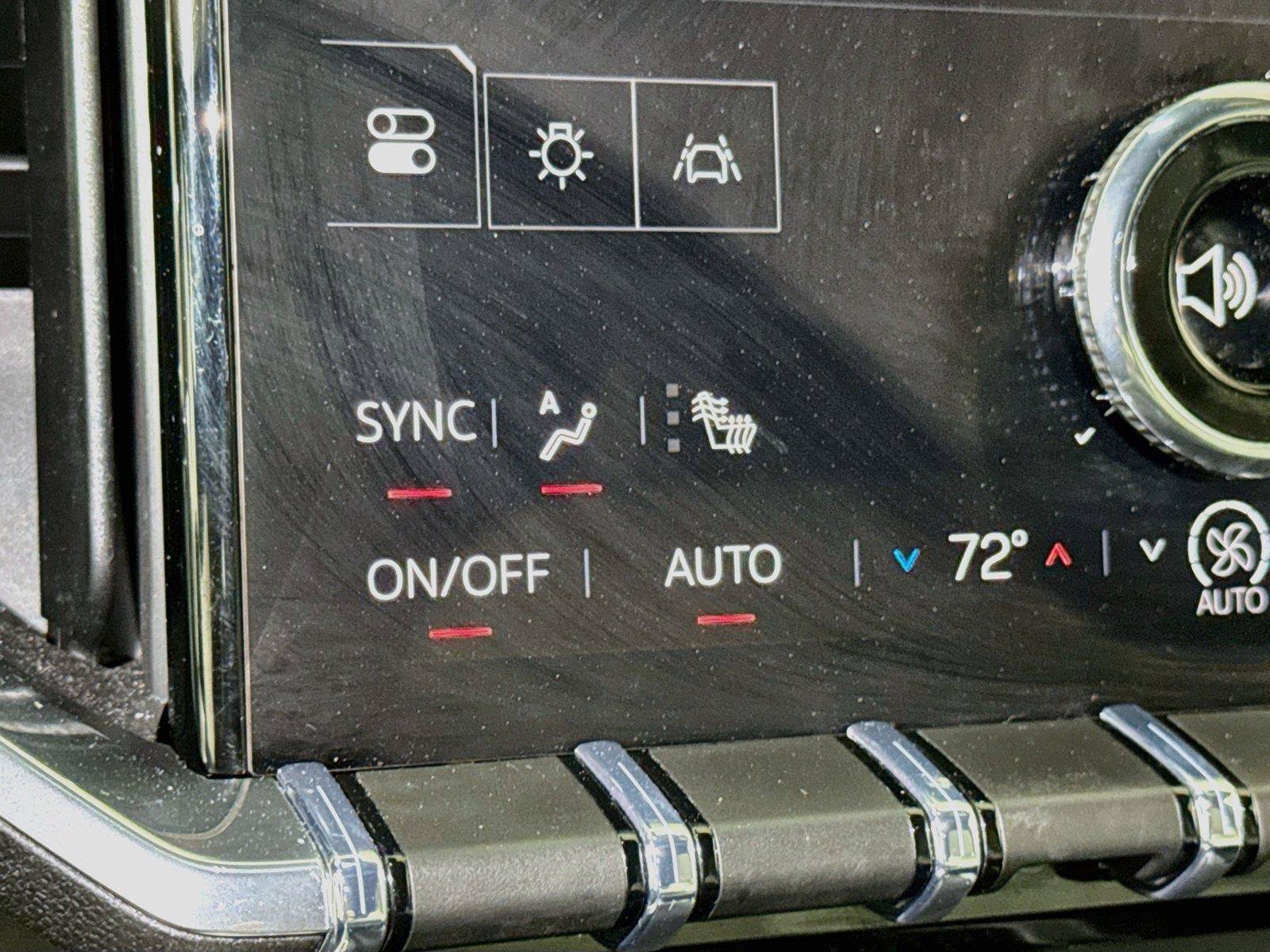 Used 2026 GMC Acadia Elevation w/ Elevation Premium Package FWD image 19