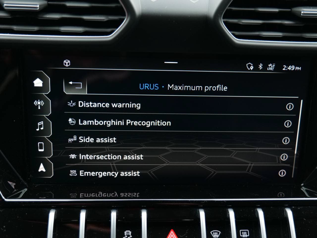 Used 2021 Lamborghini Urus AWD/4WD image 27