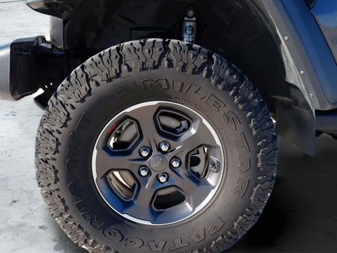 Used 2021 Jeep Gladiator Rubicon image 10