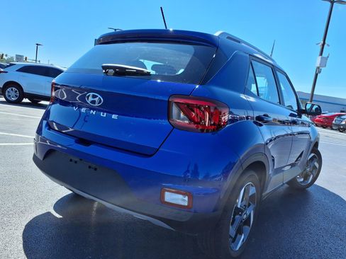 Used 2025 Hyundai Venue SEL FWD image 28