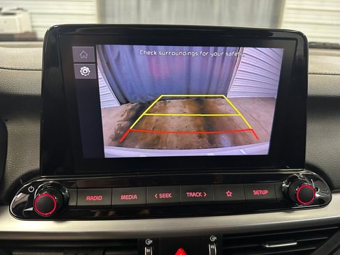 Used 2023 Kia Forte LXS image 10