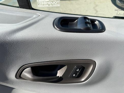 Used 2016 Ford Transit 350 148 Medium Roof image 32