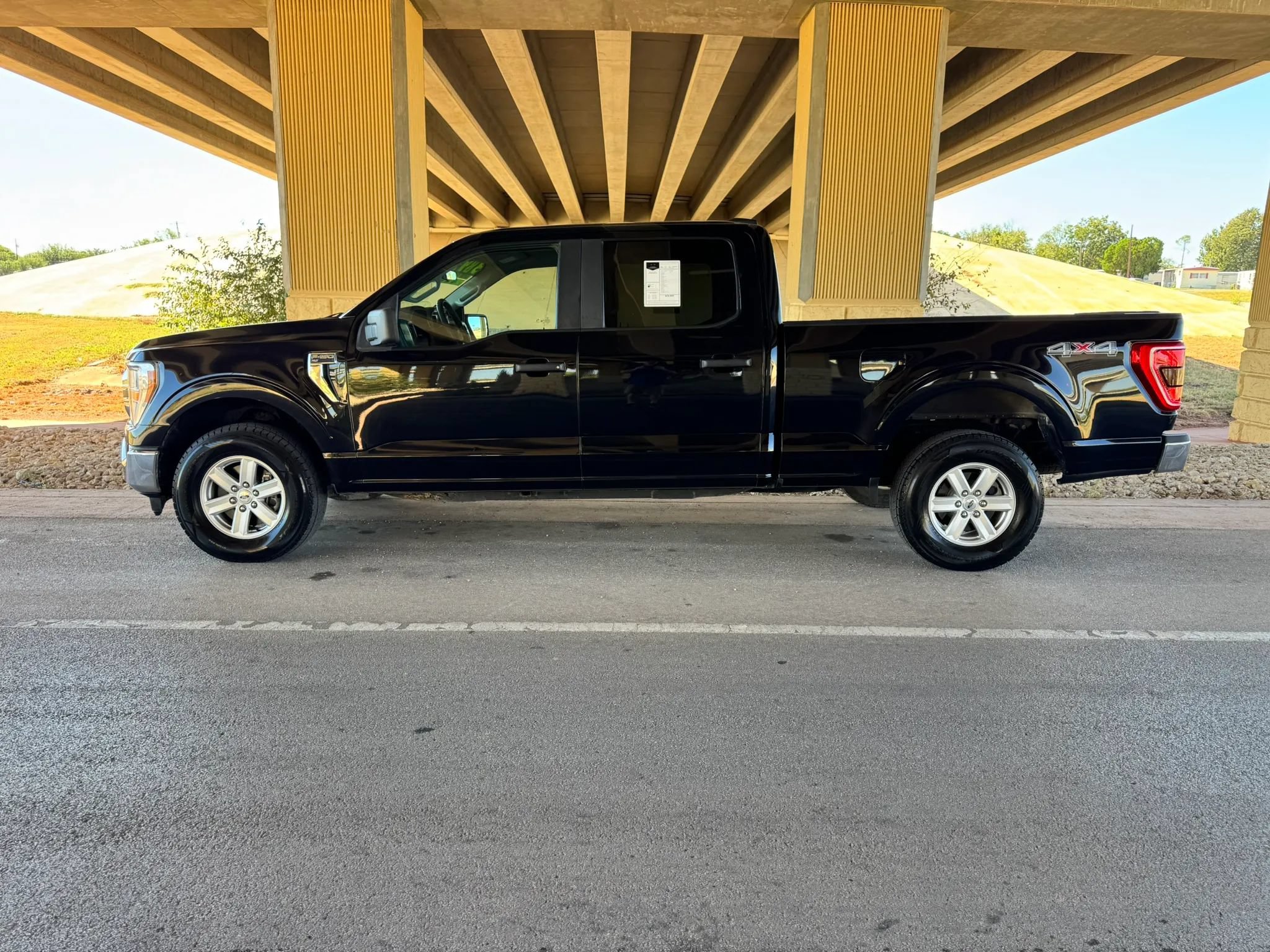 Used 2022 Ford F150 XLT AWD/4WD image 6