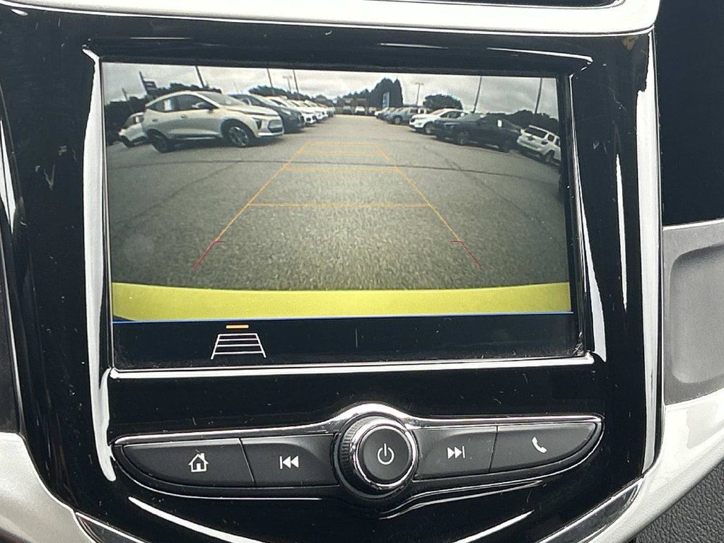 Used 2019 Chevrolet Sonic LT FWD image 18