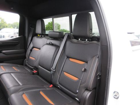 Certified 2022 GMC Sierra 1500 AT4 w/ AT4 Preferred Package AWD/4WD image 21
