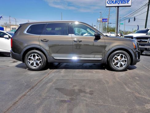 Used 2021 Kia Telluride EX image 8