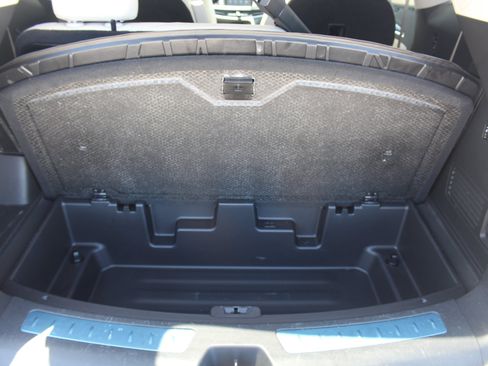 Used 2023 Buick Enclave Avenir w/ Avenir Technology Package AWD/4WD image 23