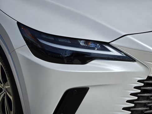 Used 2025 Lexus RX 350 Premium image 9