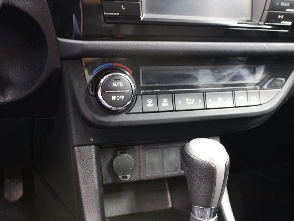 Used 2015 Toyota Corolla S FWD image 47