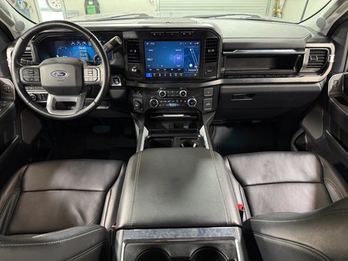 Used 2023 Ford F250 Lariat w/ Sport Appearance Package AWD/4WD image 23