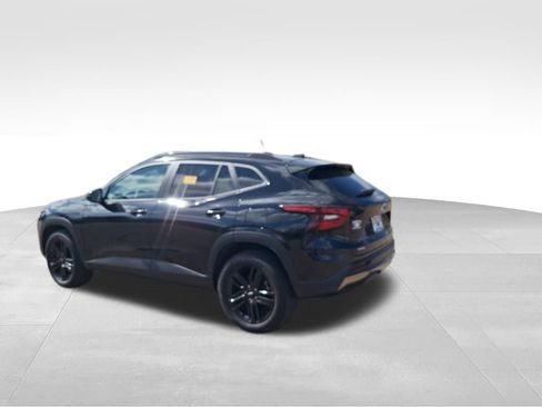 Certified 2026 Chevrolet Trax ACTIV image 12