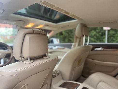 Used 2012 Mercedes-Benz CLS 550 4MATIC image 34