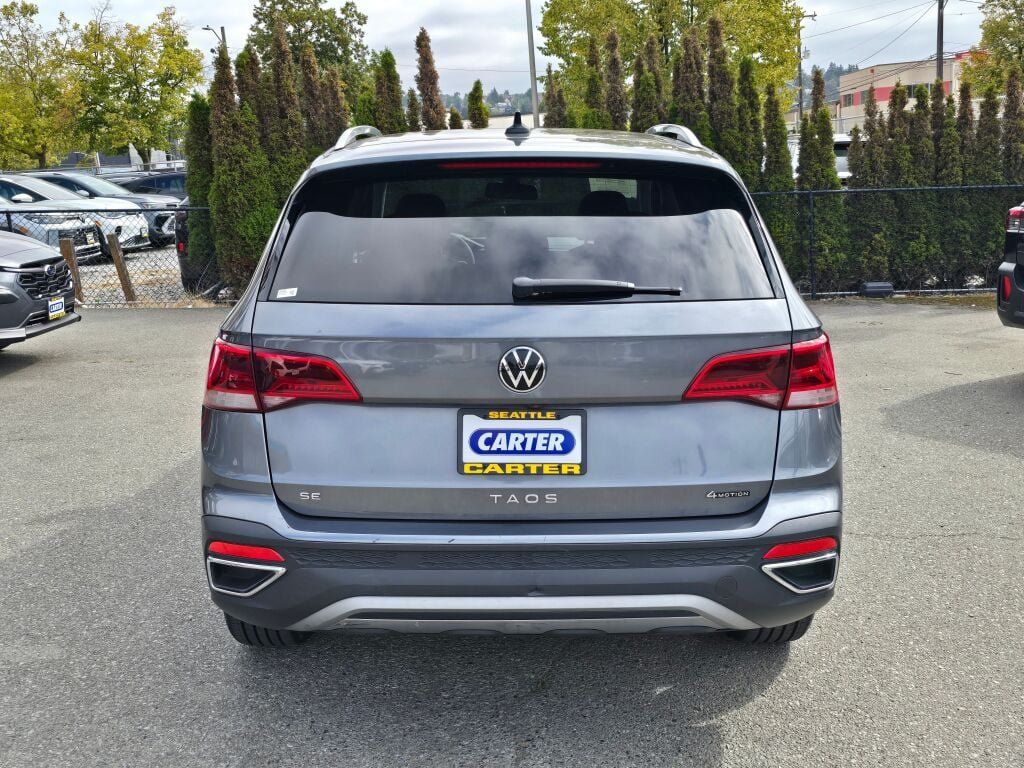 Used 2022 Volkswagen Taos SE w/ IQ.Drive SE Package AWD/4WD image 4
