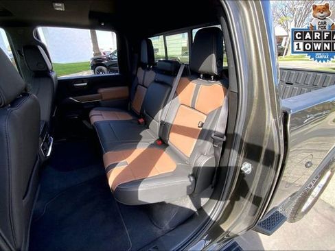 Used 2022 Chevrolet Silverado 2500 High Country w/ Technology Package image 26