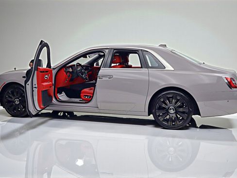 Used 2022 Rolls-Royce Ghost image 9