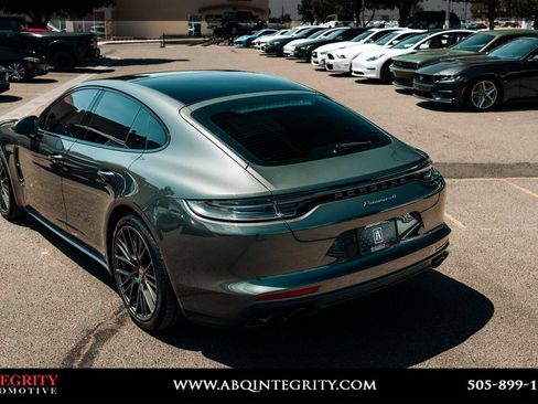 Used 2023 Porsche Panamera 4 Platinum Edition AWD/4WD image 16