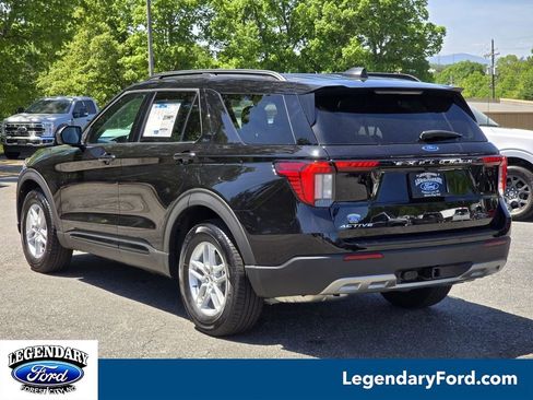 New 2026 Ford Explorer Active w/ Active Comfort Package RWD image 2