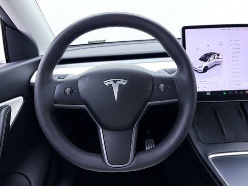 Used 2022 Tesla Model Y Performance AWD/4WD image 26