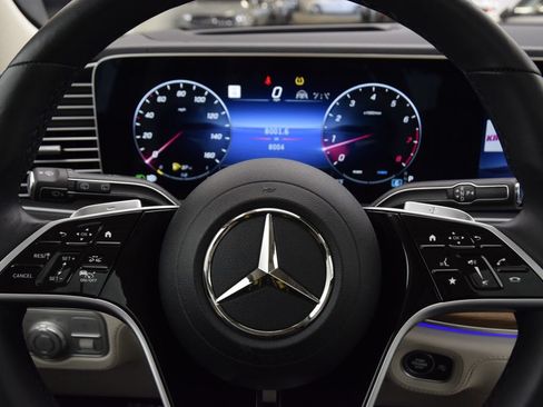 Used 2024 Mercedes-Benz GLE 580 4MATIC image 23