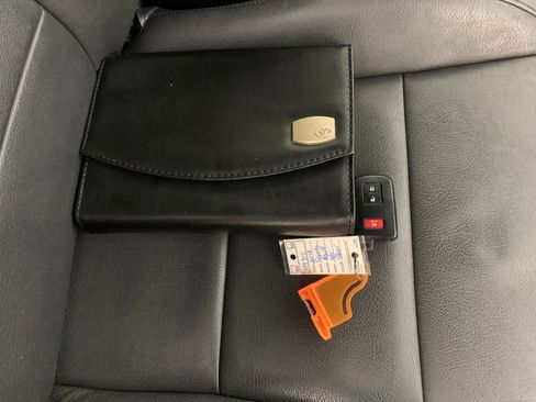 Used 2018 Toyota RAV4 LE image 43