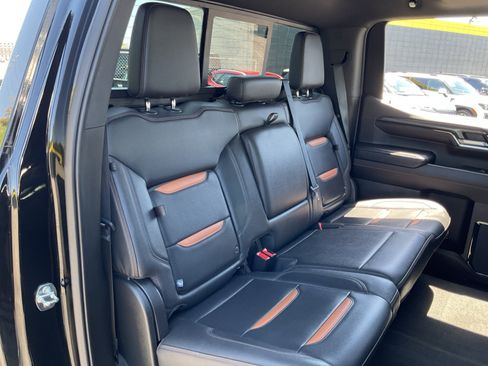 Used 2022 GMC Sierra 1500 AT4 w/ AT4 Premium Package AWD/4WD image 21