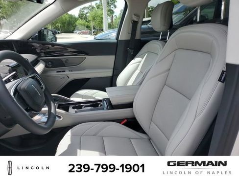 New 2026 Lincoln Nautilus Premier w/ Equipment Group 102A AWD/4WD image 18
