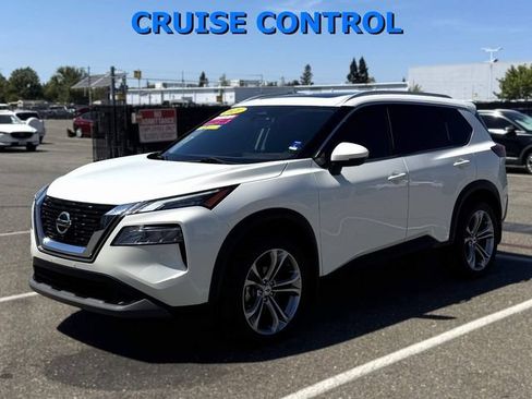 Used 2021 Nissan Rogue SV w/ Premium Package AWD/4WD image 8