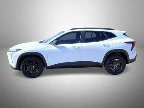 Certified 2024 Chevrolet Trax ACTIV FWD image 8