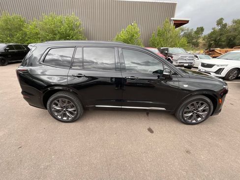 Used 2020 Cadillac XT6 Sport w/ Platinum Package AWD/4WD image 8