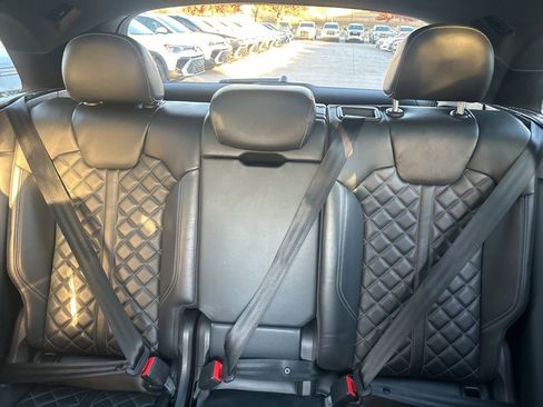 Used 2021 Audi SQ5 Premium Plus w/ Premium Plus Package image 26
