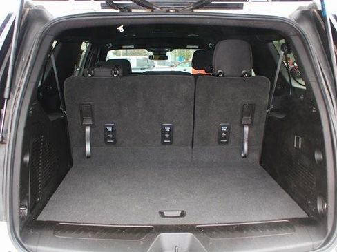 Used 2023 Chevrolet Suburban LS image 10