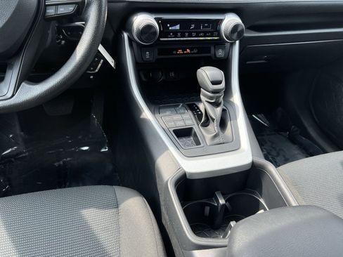 Used 2025 Toyota RAV4 LE AWD/4WD image 21